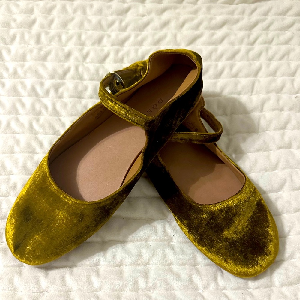 Dôen Velvet Leather Mary Janes new